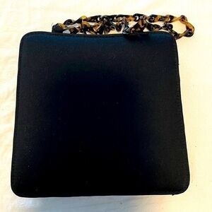 🍰 🍭Susan Gail clutch Cloth black 7x7 Magnetic clasps Small pocket